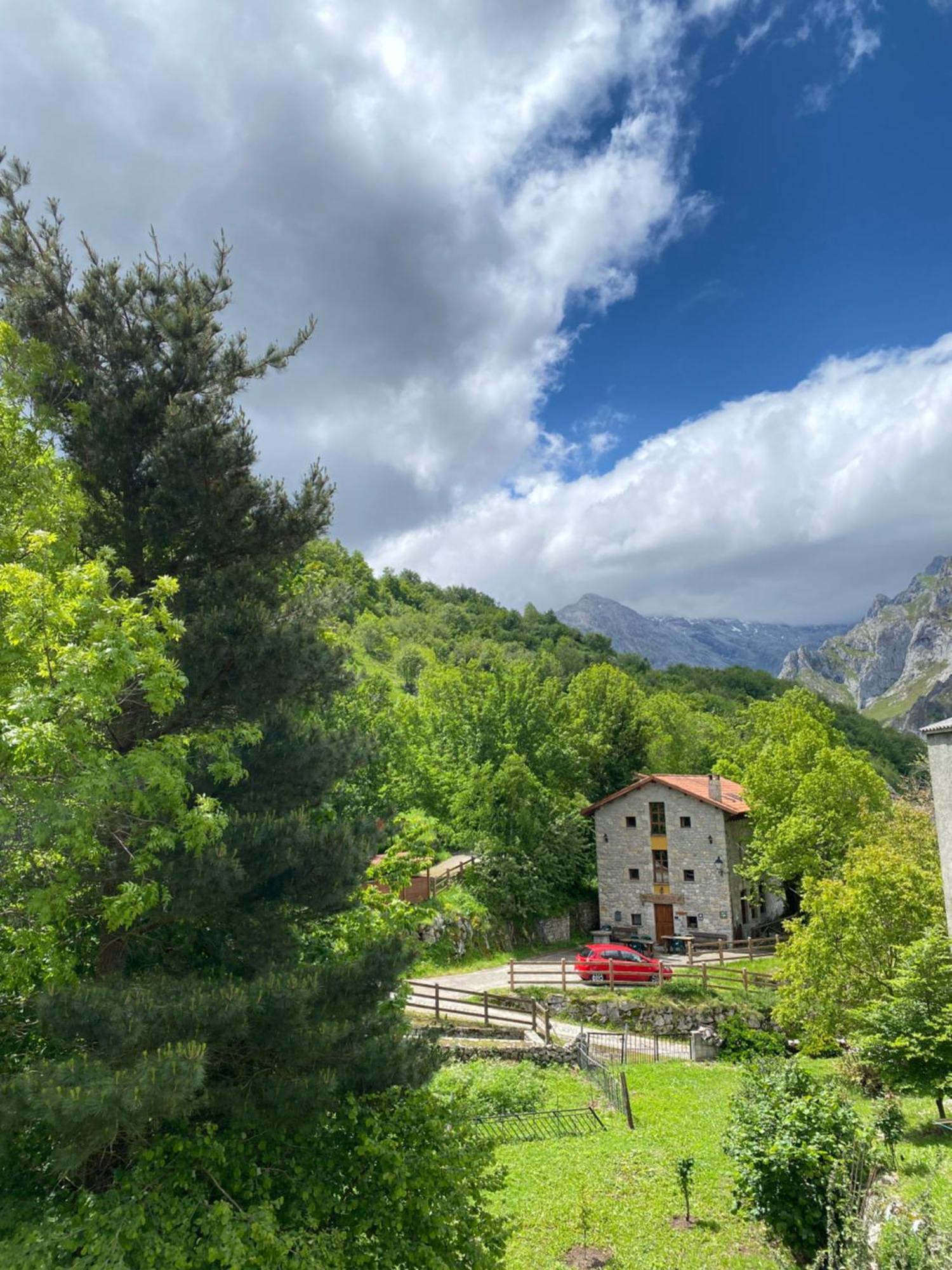 Albergue Pena Castil Hostel Сотрес Екстериор снимка